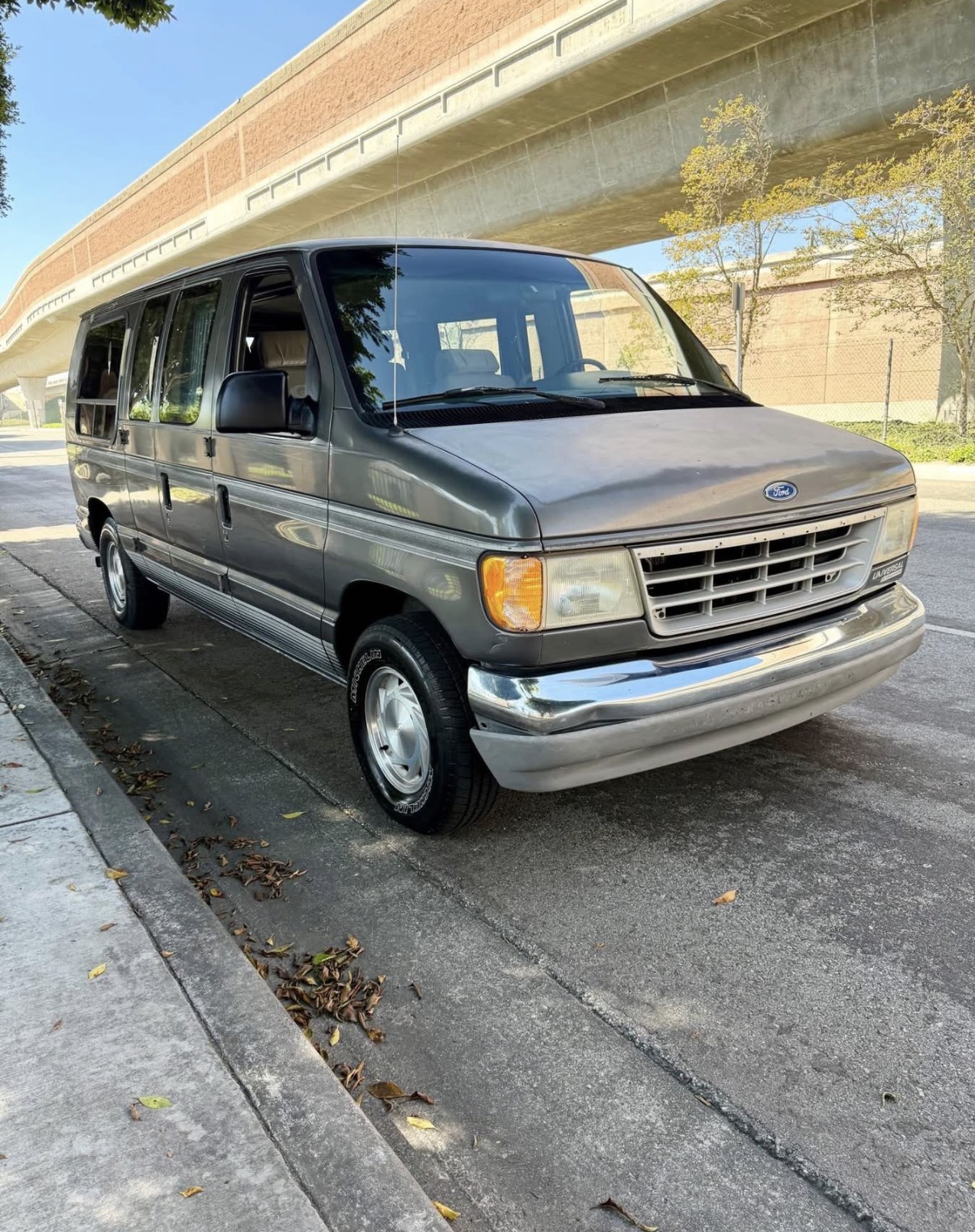 Ford E150 passenger Universal