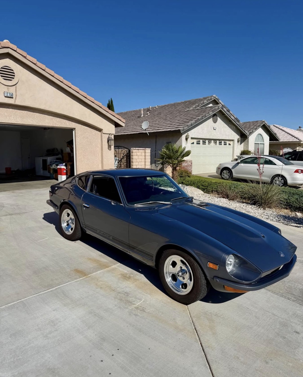 Datsun 240z
