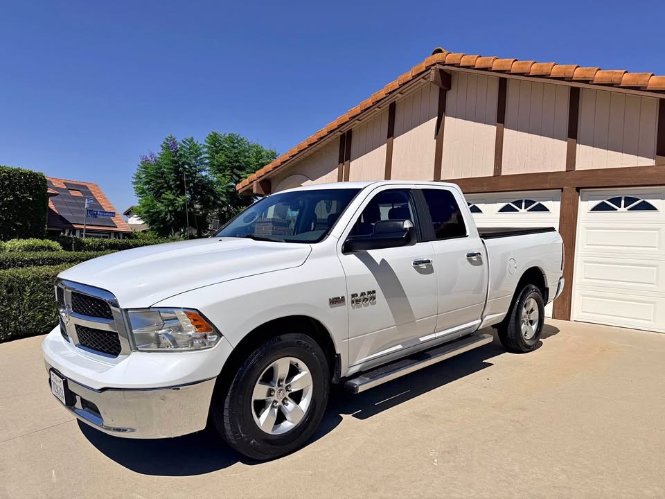 Dodge Ram 1500 Crew Cab SLT 2015