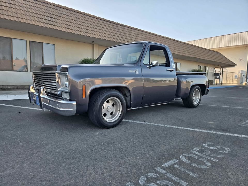 Chevrolet C10 Squarebody Shortbox Stepside 1976