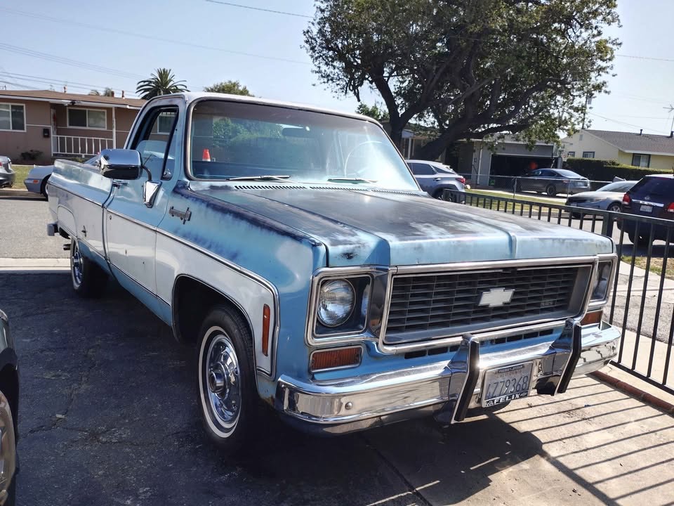 Chevrolet Cheyenne Super 10 1/2 Ton 1974 – V8 454ci Big Block – 100 % D'Origine (All Original)
