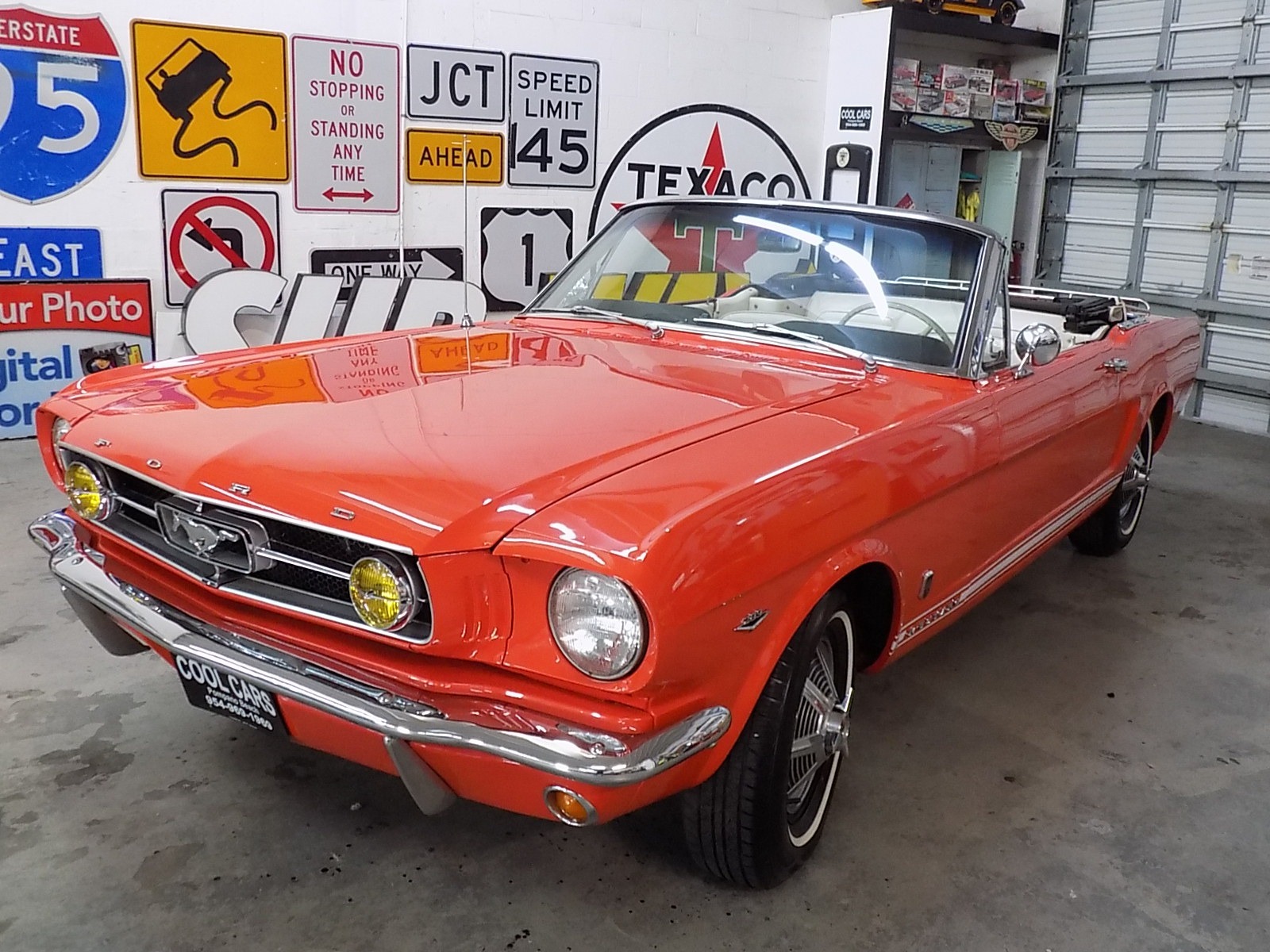 Ford Mustang Cabriolet 1965 – V8 289ci (Carburateur 4 Corps) – Boîte Auto – Direction Assistée – Pack GT Style