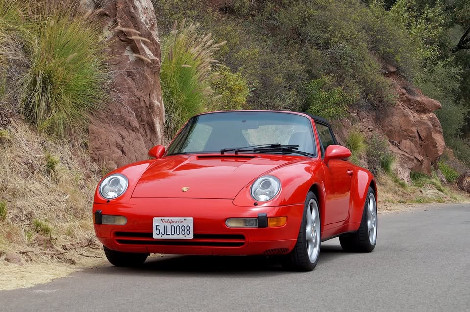Porsche 911 Carrera Cabriolet (Type 993) 1995